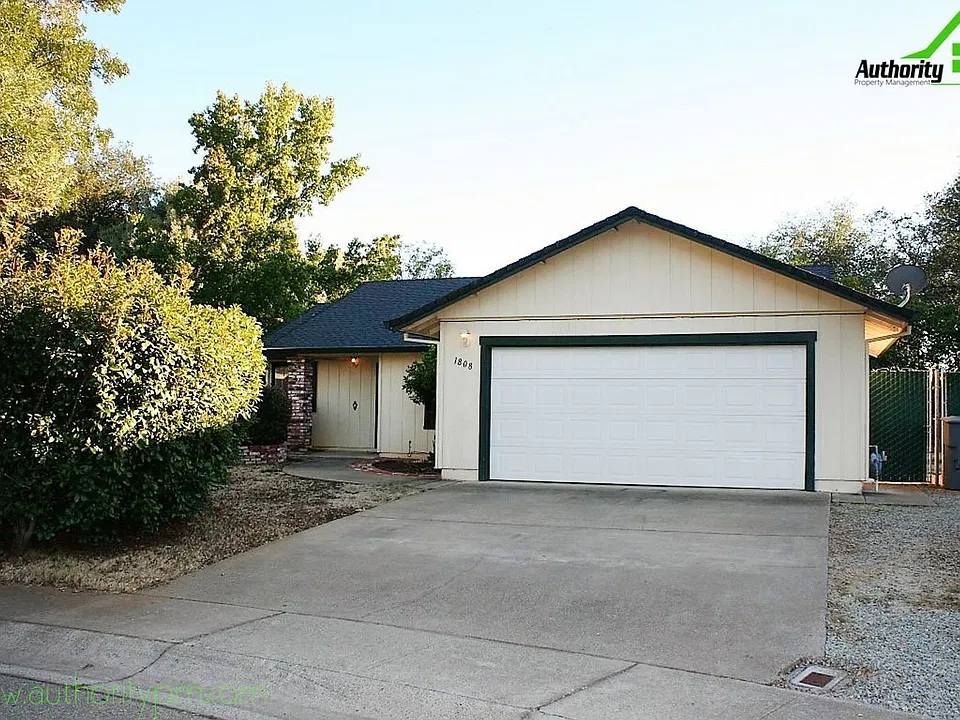 1808 Winterwood Ct