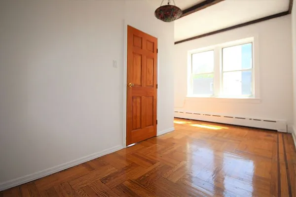 Rented by Bold New York | media 12