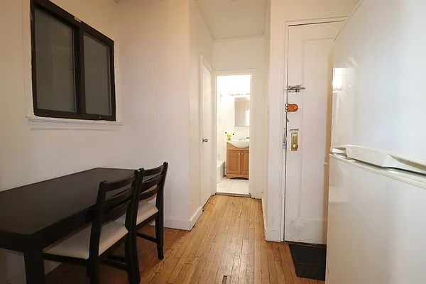 Rented by Corcoran | media 21