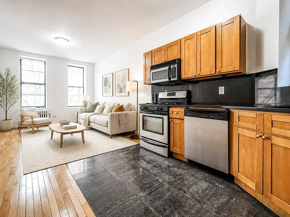 154 Columbus Ave #4S