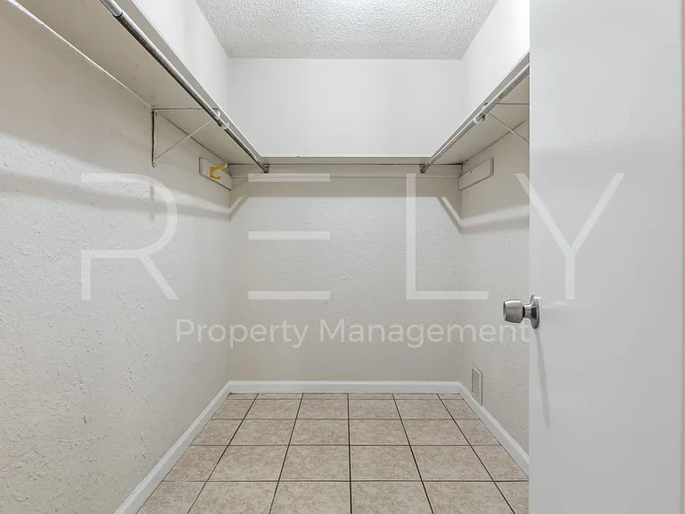 1005 Milford Way #A — Photo 22