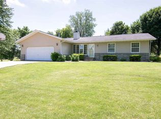 3861 Holly Dr SW, Cedar Rapids, IA 52404