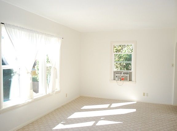 3rd image of 1416 Stratford Ave