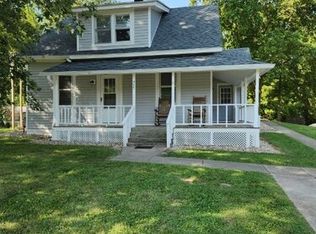 355 Elizabeth St, Greencastle, IN 46135