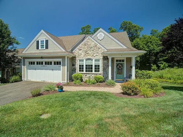 5 Timberland Way #5, Beacon Falls, CT 06403