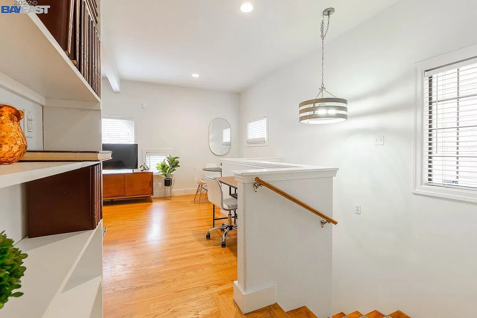 2 bed, 1066 sqft, $3,600 — Photo 3