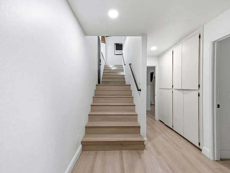18509 Alexandra Way — Photo 14