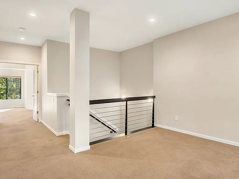 10410 NE 12th St #106 — Photo 16