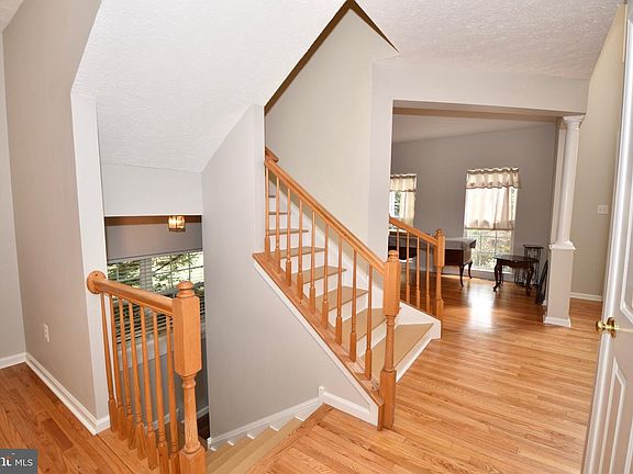 4th image of 57 Forge Ct