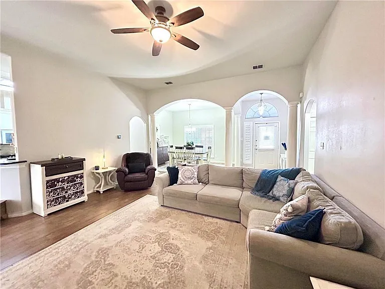 7005 Vineyard Dr — Photo 15