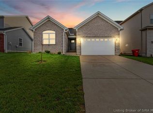 5903 Juniper Ridge Dr, Charlestown, IN 47111