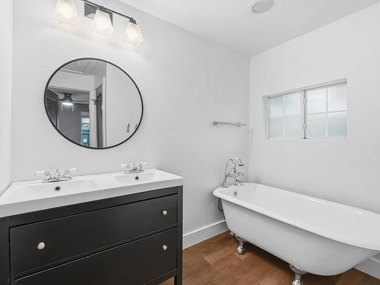 1137 Nickols Ave — Photo 14
