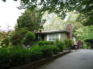187 Fitch Hill Rd, Montville, CT 06382