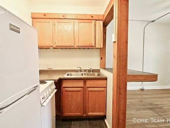4th image of 3803 Main St #3E-3