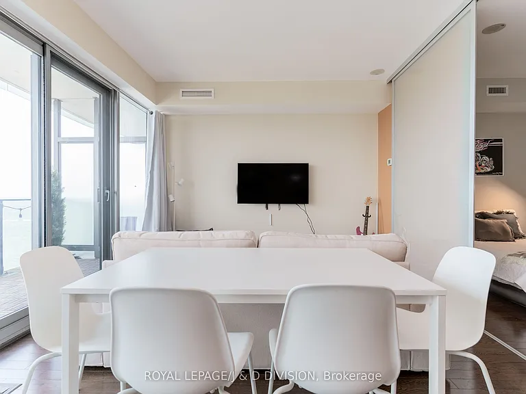 390 Cherry St #3105 — Photo 8