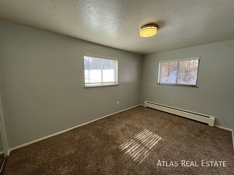 2337 S Locust St #C — Photo 9