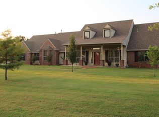 7000 Mid Iron Ln, Edmond, OK 73025