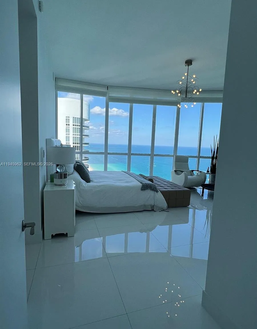 Tdr Tower Iii Condo — Photo 2
