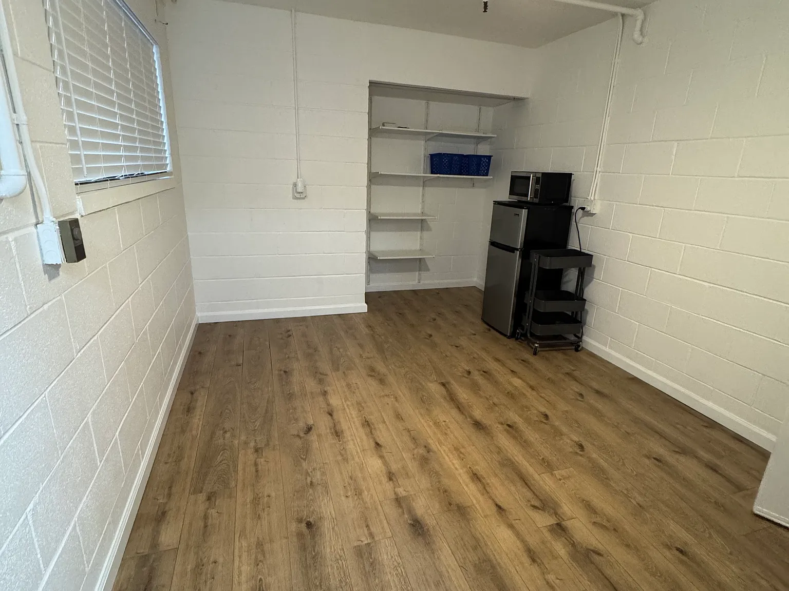 Studio, 1213 sqft, $1,200 — Photo 3