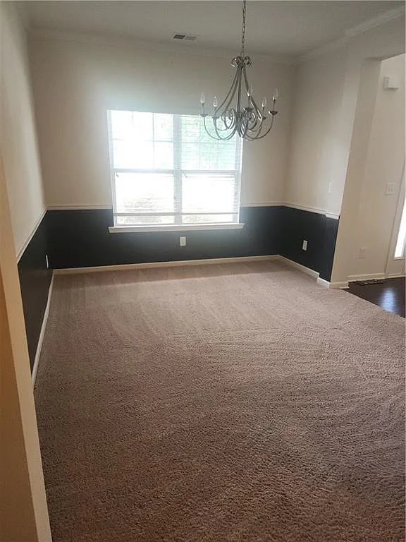 4 bed, 2.5 bath, 2203 sqft, $2,649 — Photo 4