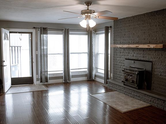 3rd image of 409 N Grand Ave #3B---2B