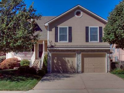 2007 NE 2nd St, Blue Springs, MO, 64014