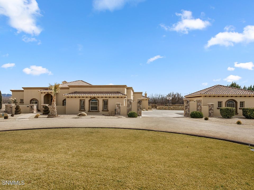 1st image of 1880 Tapestry Cir