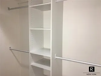 Rented by R New York