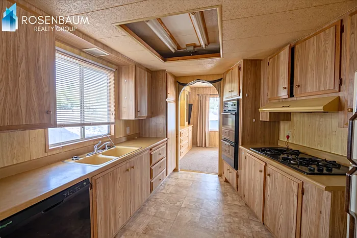 2 bed, 2.0 bath, 1440 sqft, $1,399 — Photo 2