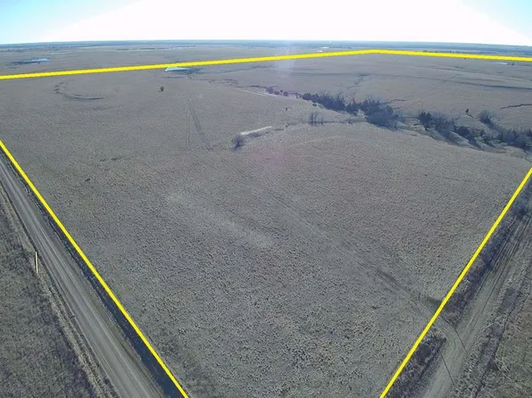 900 E Rd, Cedar Pt, KS 66843