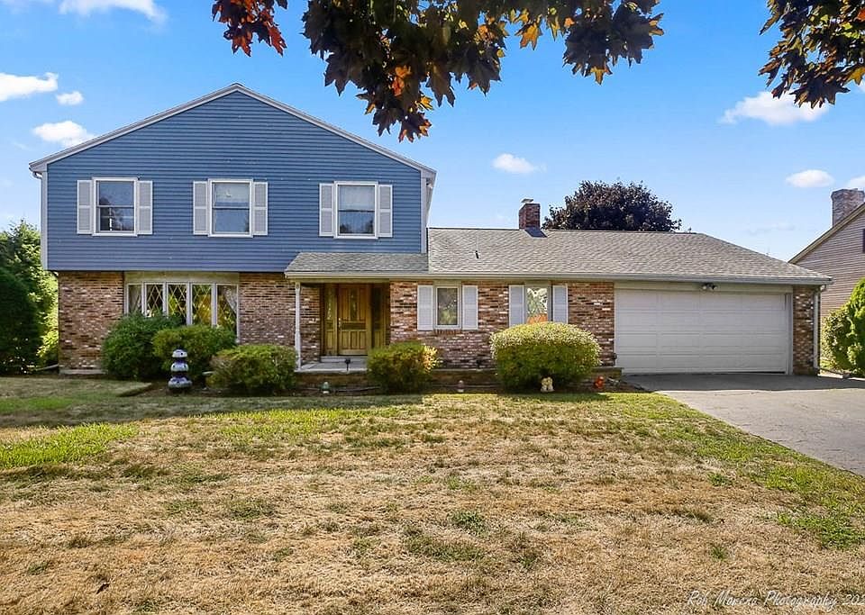 1st image of 8 Vista Ave