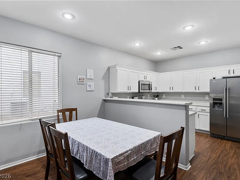1217 Cove Palisades Dr — Photo 9