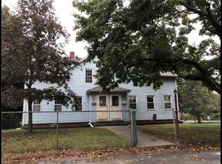 11 6th St, Plainfield, CT 06374