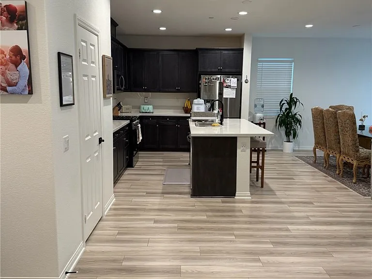 30360 Laviste Ct #30360 — Photo 5