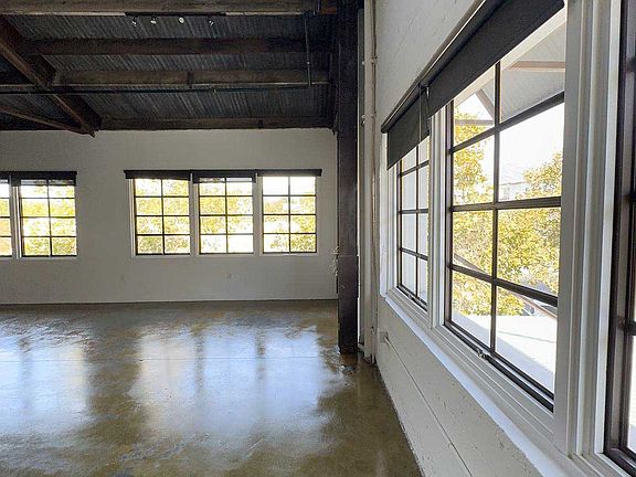 2nd image of 532 W 1st St Unit 203
