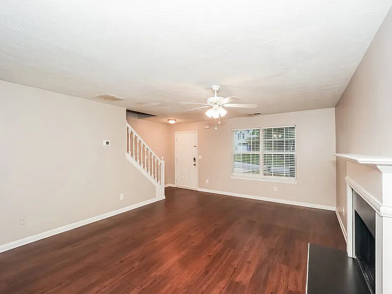3234 Diamond Blf — Photo 5