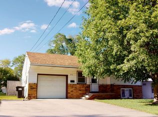 512 Sumner St, Cherokee, IA 51012