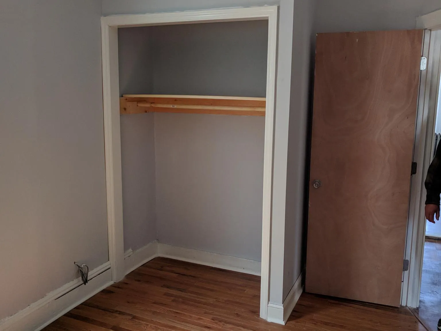3 bed, 1200 sqft, $2,400 — Photo 4