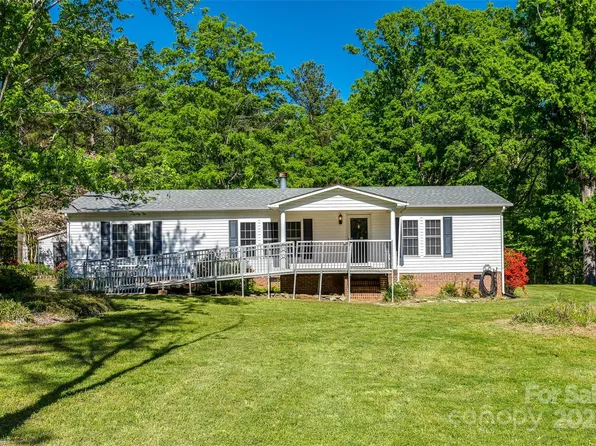 1060 Sierra Rd, York, SC 29745