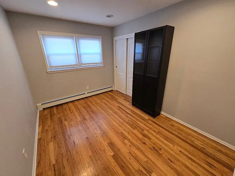 318 E 54th St #2 — Photo 8