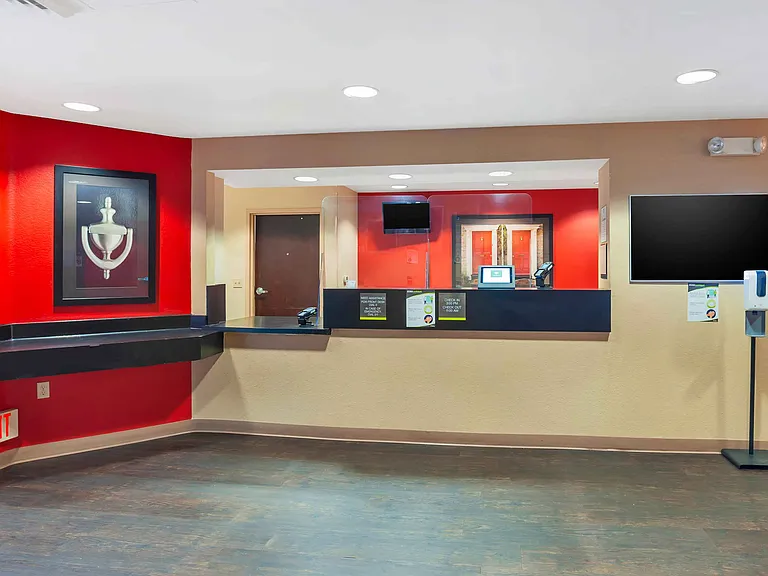 Lobby and Guest Check-in