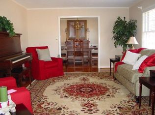 1876 Rugby Ln, Charleston, SC 29407