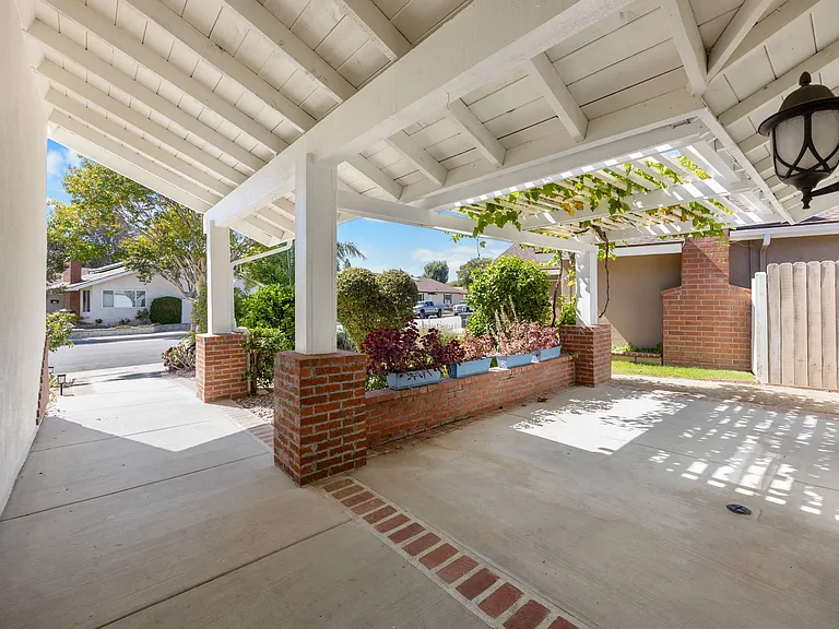 5892 Oak Meadow Dr — Photo 51