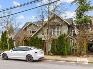 3150 Fromme Rd, North Vancouver, BC V7K2C9