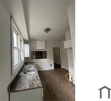 3rd image of 12204 Cherrylawn St