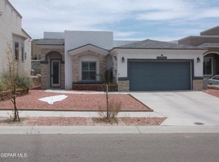 7836 Enchanted View Dr, El Paso, TX 79911