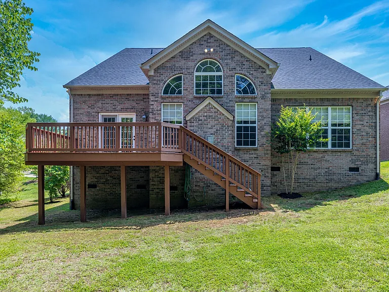 1204 Beech Hollow Dr — Photo 29