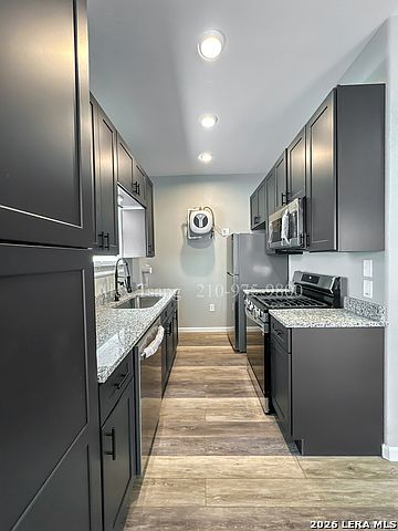 1st image of 606 Brookview Dr #C