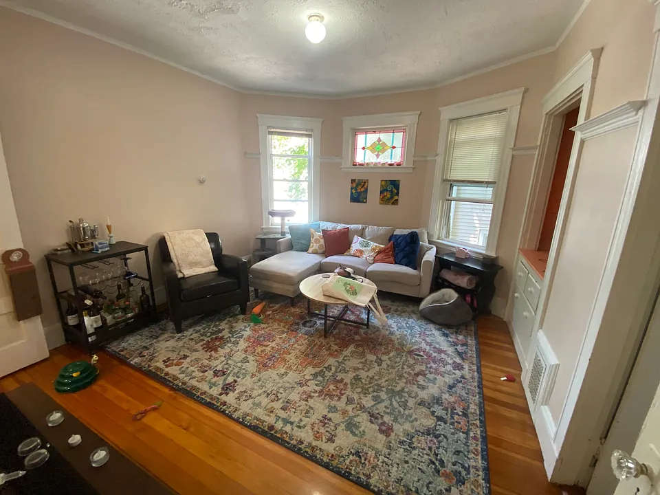 15 Rowell St #3
