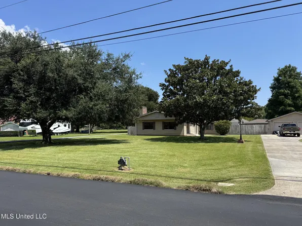 5138 Mitchell Rd, Long Beach, MS 39560